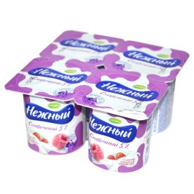 Йогурт Campina Нежный с соком малины-земляники 5% 100гр пэт