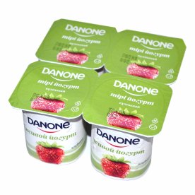 Йогурт Danone клубника 2,5% 120гр пэт